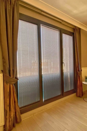 Alacakaranlık Siyah Cambalkon Perdesi