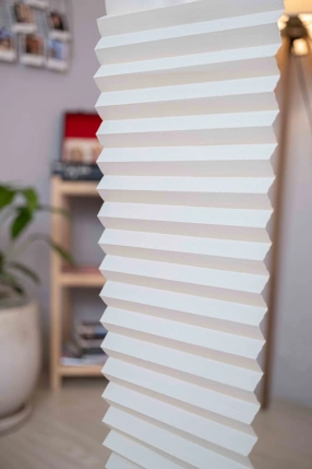 Gri Cambalkon Perdesi