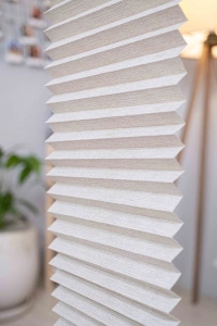 Mottled Ecru Pleated Curtain